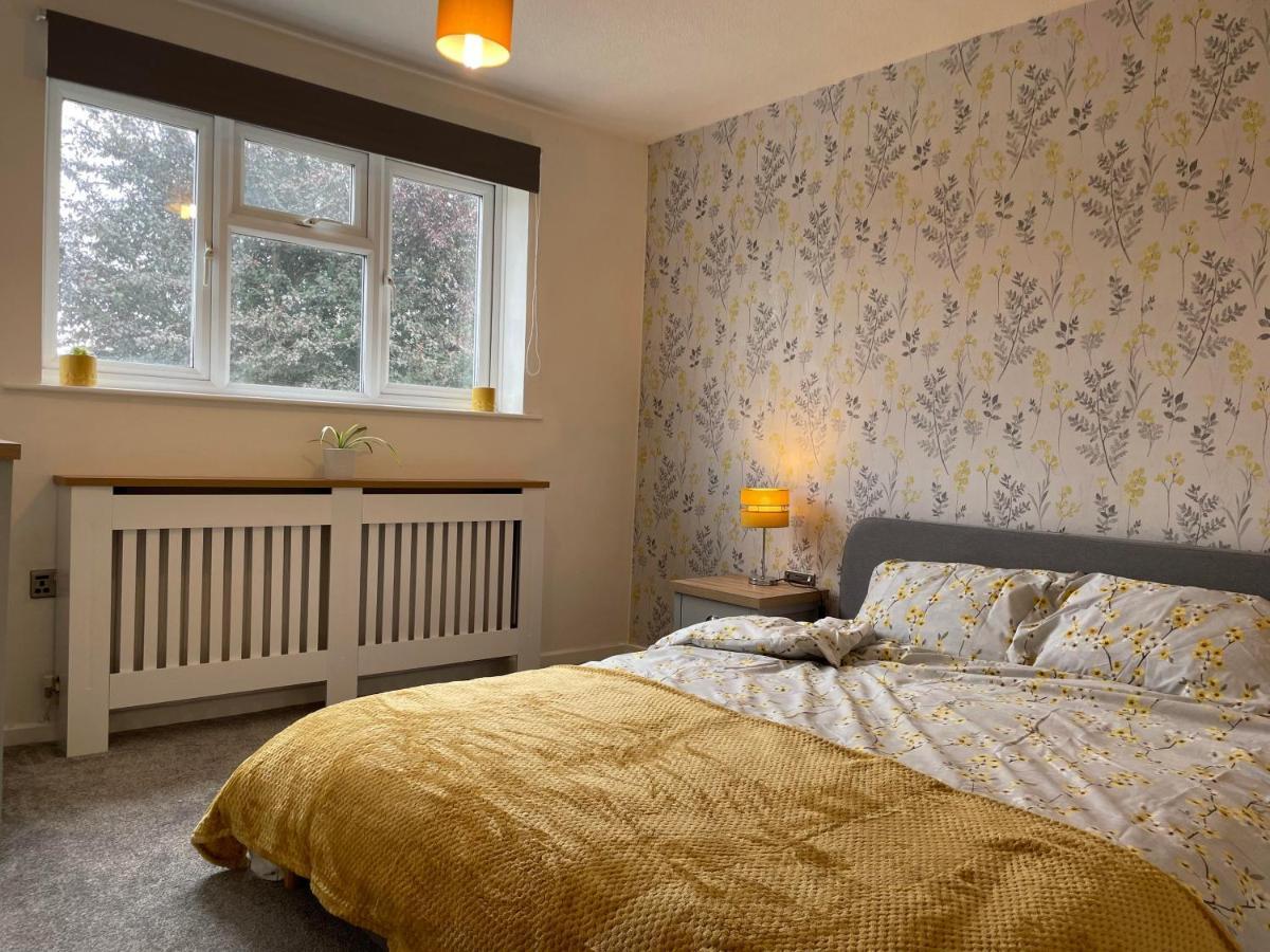 Leominster 3 Bedroom House Parking Garden Private エクステリア 写真