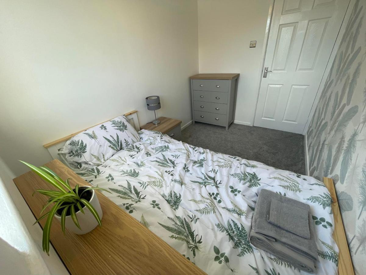 Leominster 3 Bedroom House Parking Garden Private エクステリア 写真