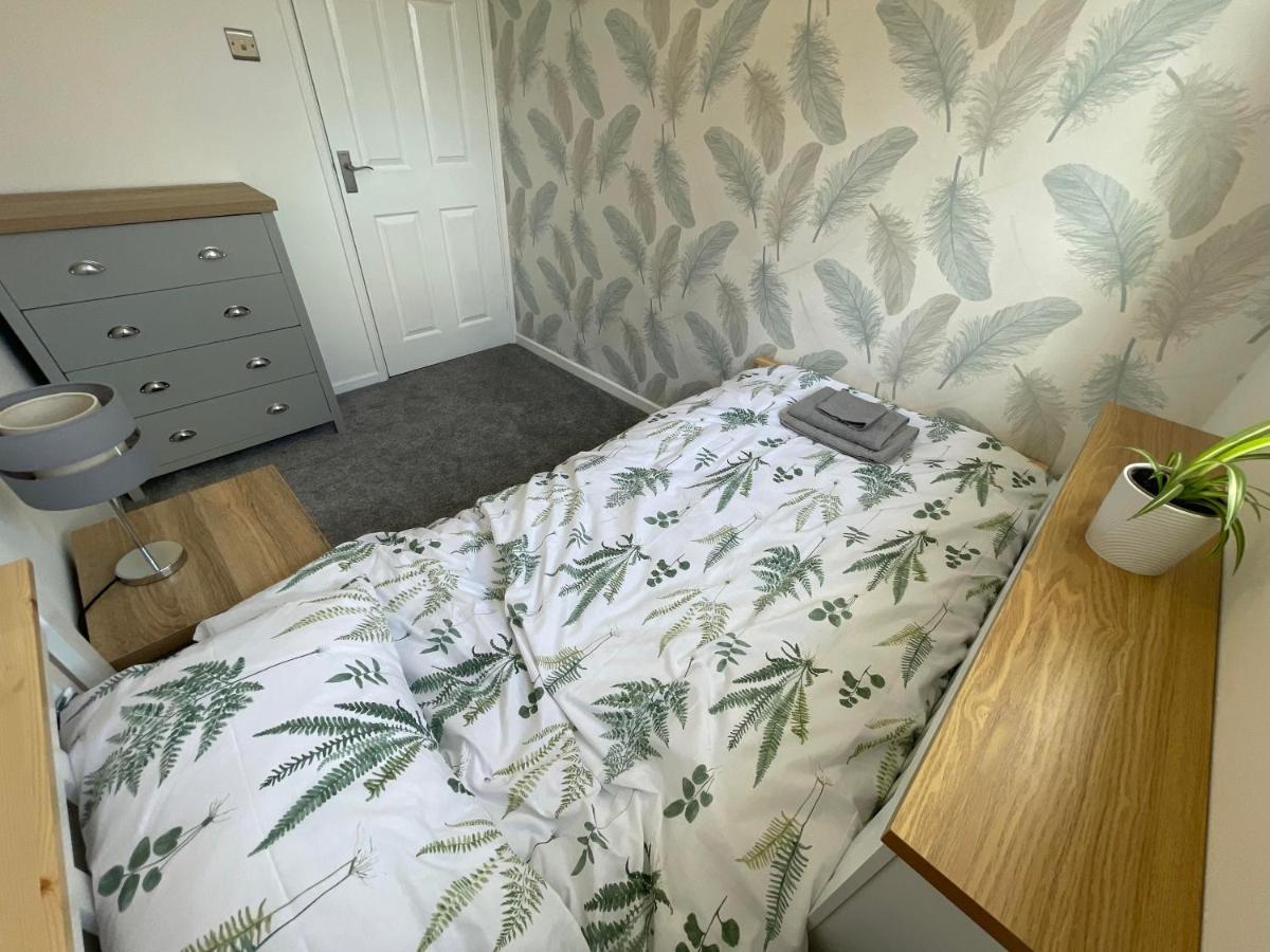 Leominster 3 Bedroom House Parking Garden Private エクステリア 写真