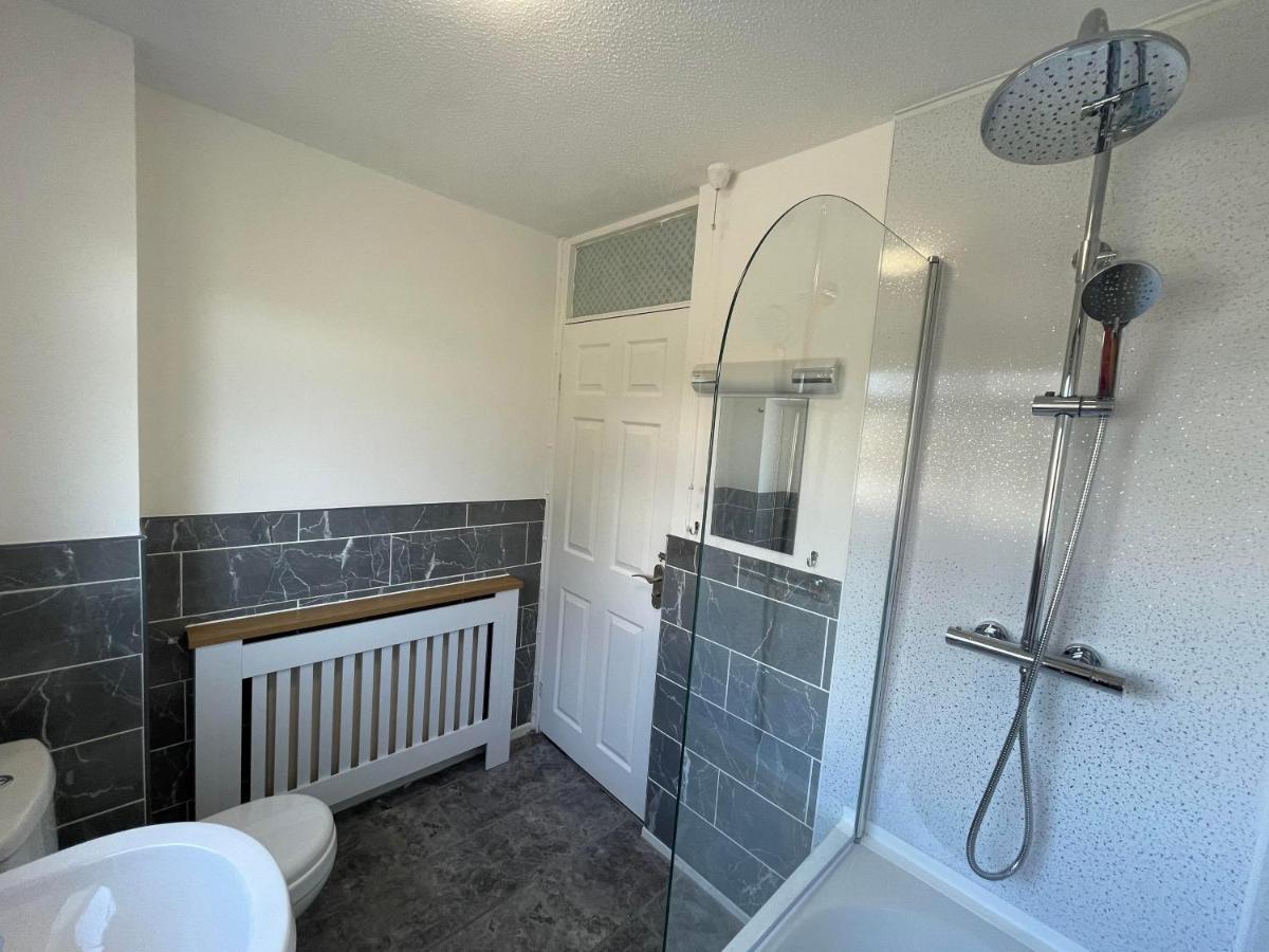 Leominster 3 Bedroom House Parking Garden Private エクステリア 写真